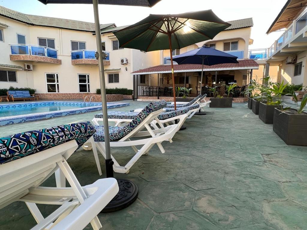 Tranquil Resort Hotel Brusubi Exteriör bild