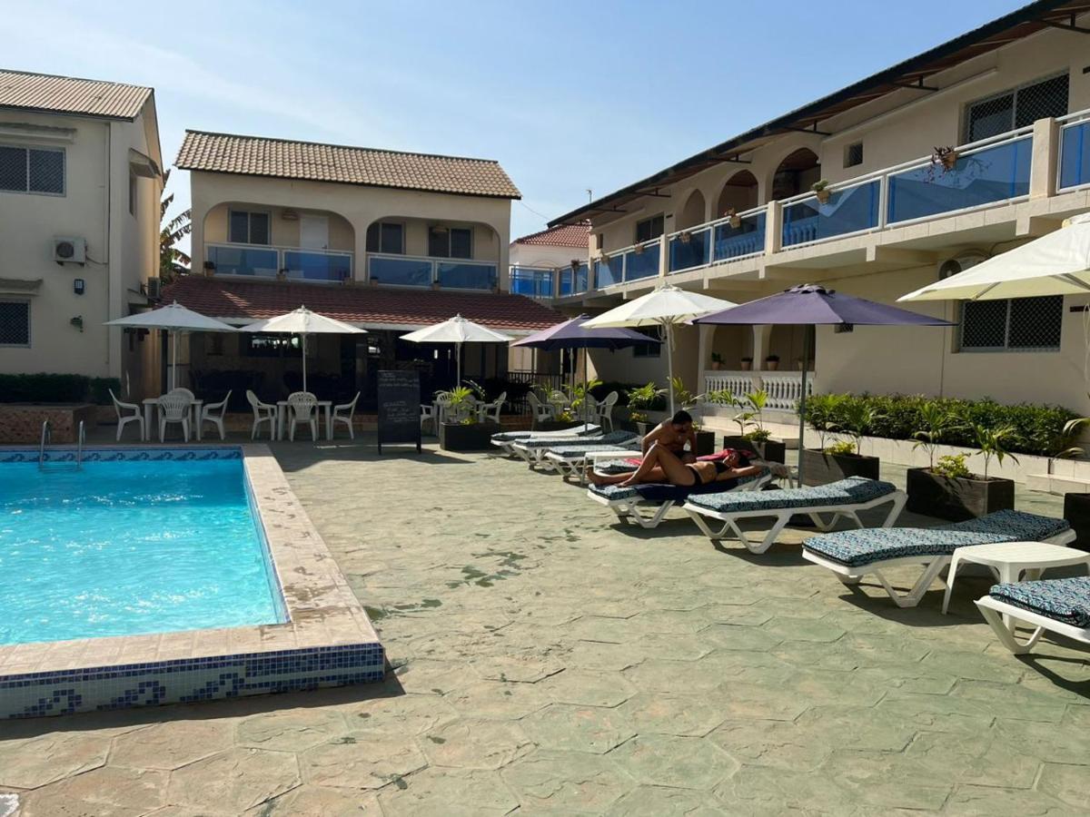Tranquil Resort Hotel Brusubi Exteriör bild